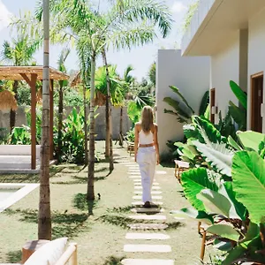 Alma Bingin Boutique , Улувату Индонезия