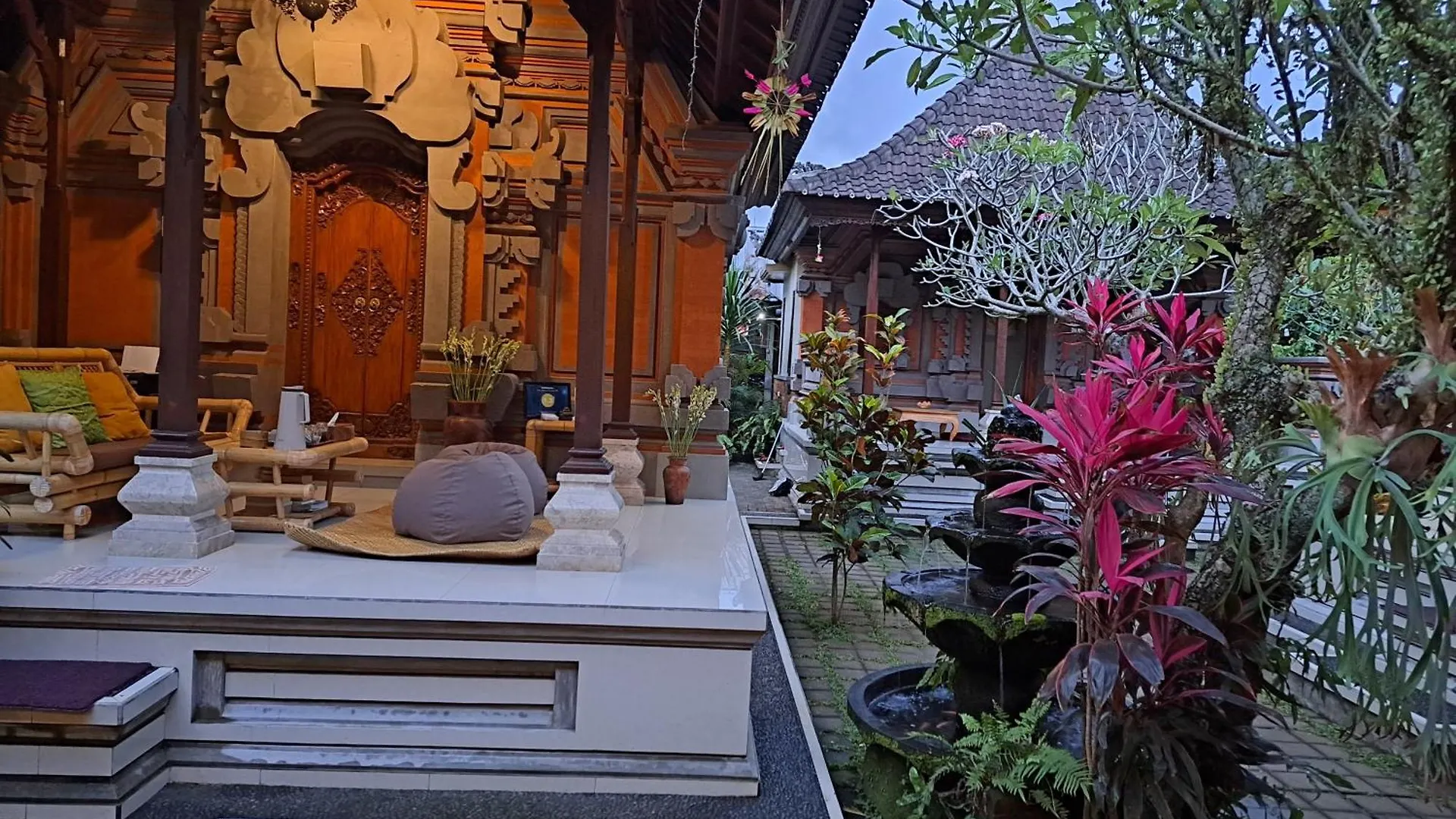 乌布 萨哈德瓦旅馆酒店 2*,  印尼